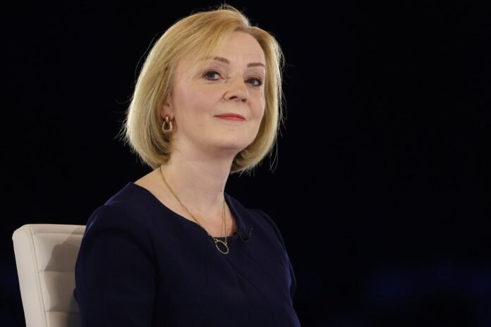 Liz Truss Mengatakan Dia Akan Mencalonkan Diri Sebagai MP Lagi Setelah Mundur Sebagai PM