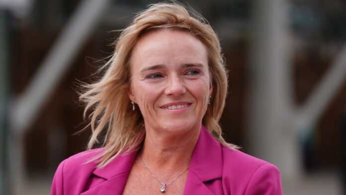 Nurse Wins Partial Tribunal Case After Raising Concerns Over Sharing Changing Room With Transgender Colleague - SurgeZirc SA