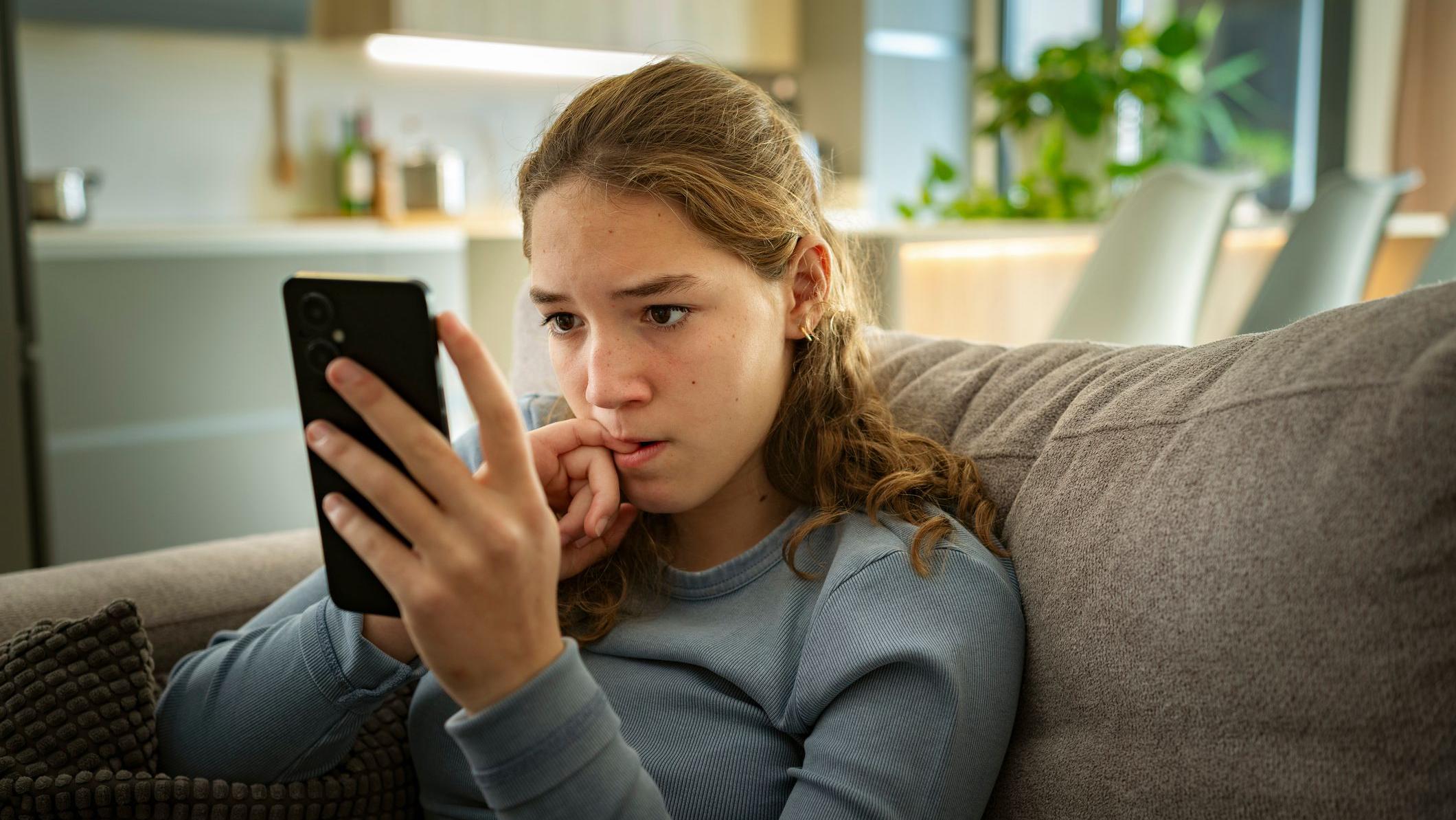 Instagram Introduces New Parental Alerts For Teen Searches On Suicide And Self-Harm - SurgeZirc UK