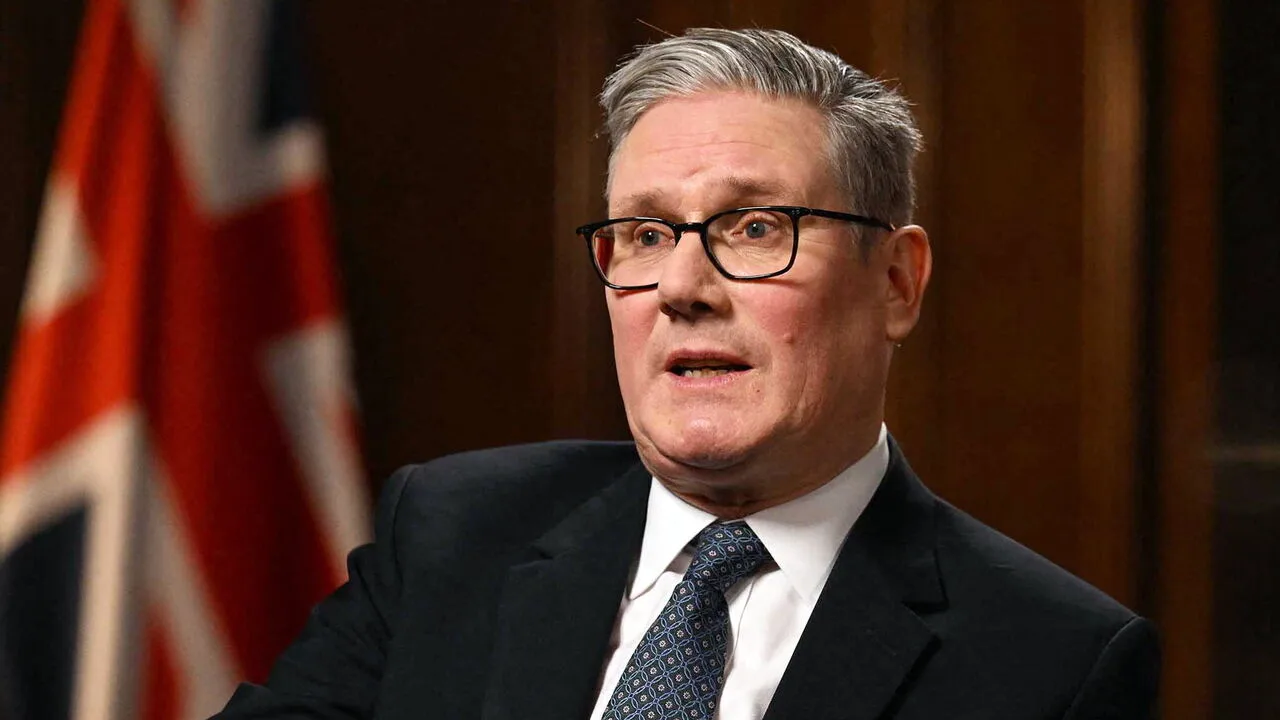 Labour Row Erupts As Keir Starmer Faces Backbench Revolt Over Plan To Scrap Jury Trials - SurgeZirc UK